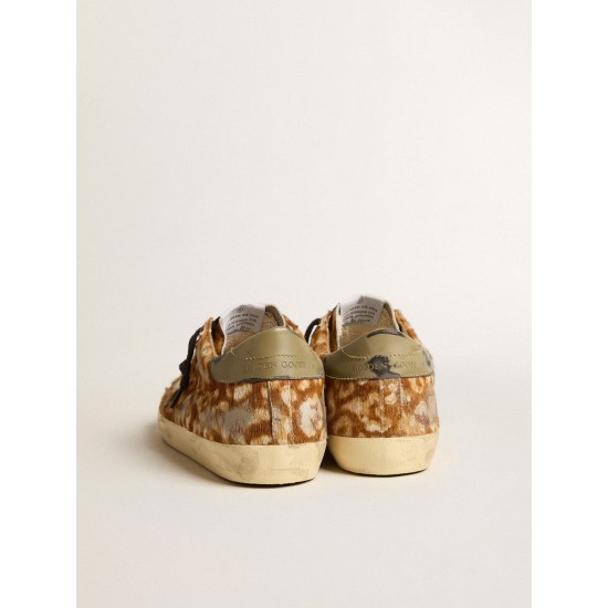 Men’s Super-Star LAB in leopard pony skin with gold star and gray heel tab