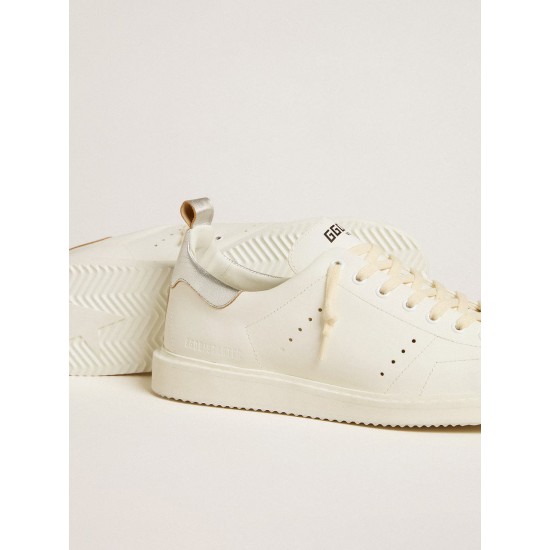 Men’s Starter in white leather with silver metallic leather heel tab