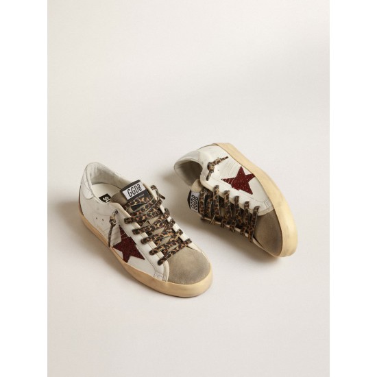 Super-Star with burgundy glitter star and silver heel tab