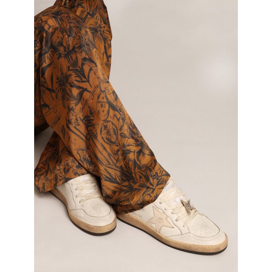 Ball Star LTD in white nappa with a salmon-pink nappa star