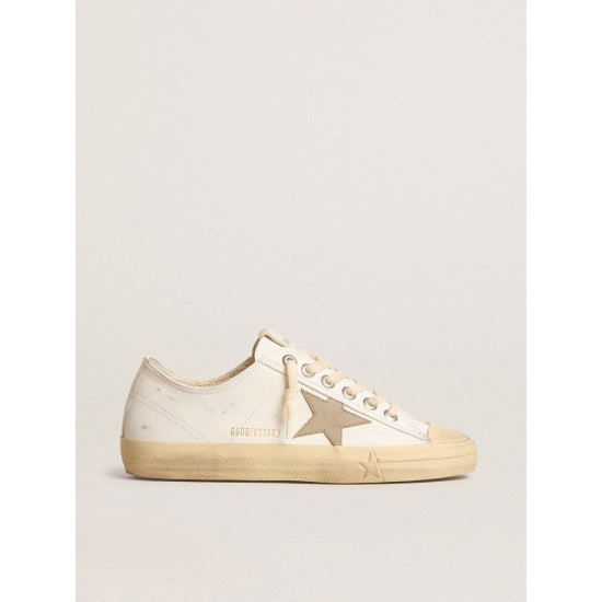 White bio-based V-Star with dove-gray leather star